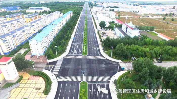 乌拉盖管理区街景