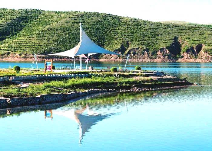 察尔湖旅游度假区