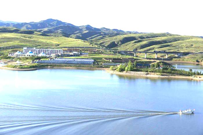察尔湖旅游度假区