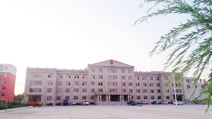 高力板镇政府广场