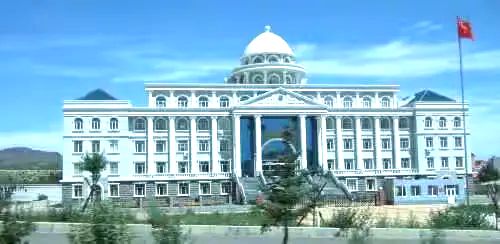 大板镇政府广场