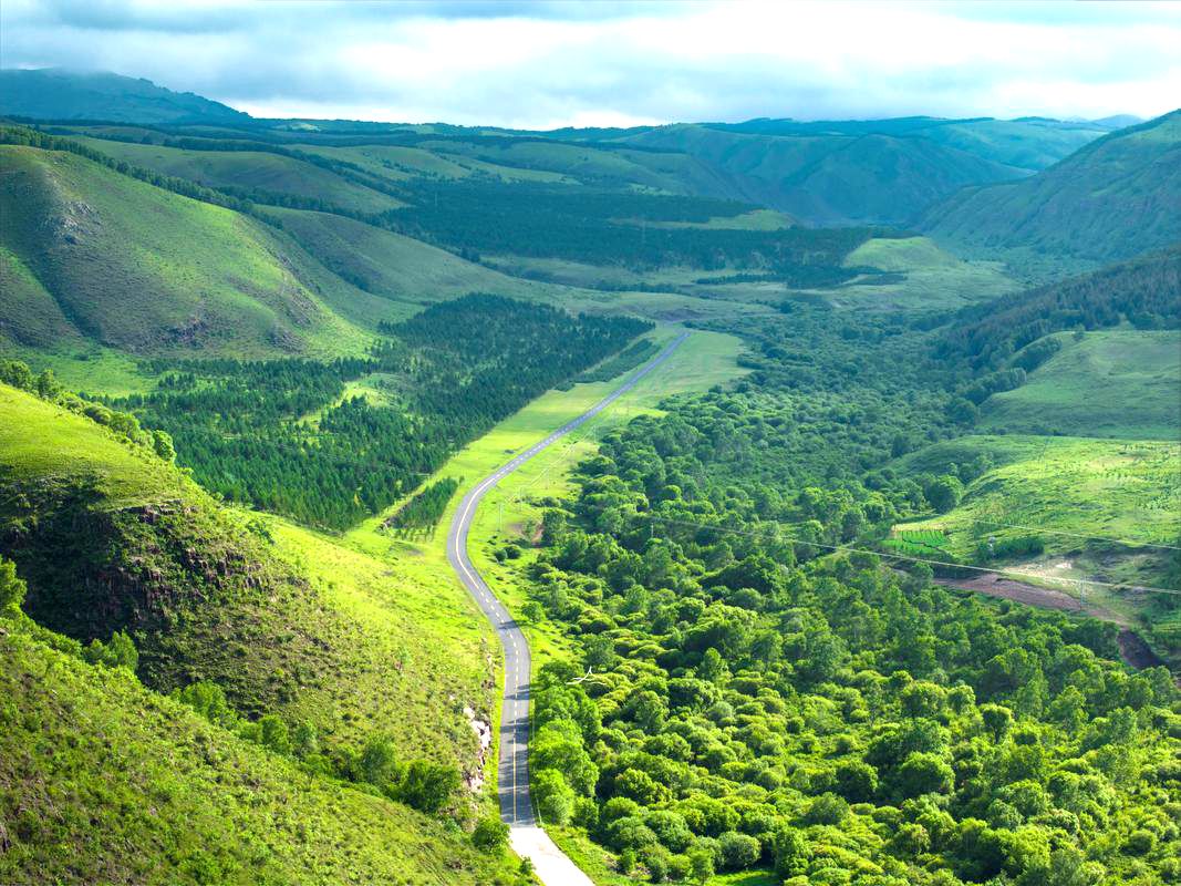 黄岗梁景区内的热阿线