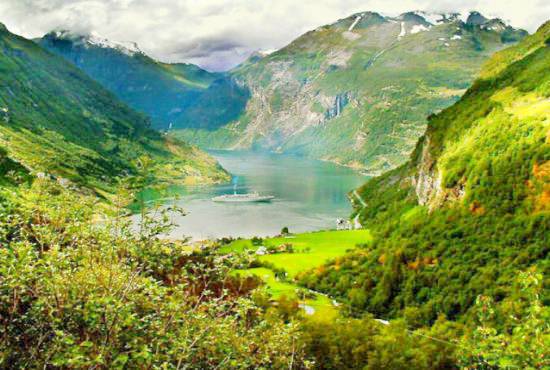 乌拉山国家森林公园 乌拉山国家森林公园