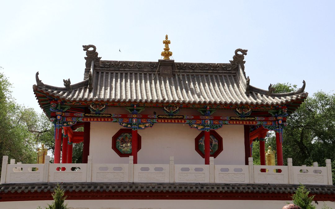 乌审召