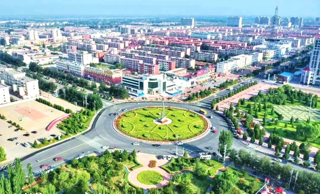 树林召镇镇中心转盘