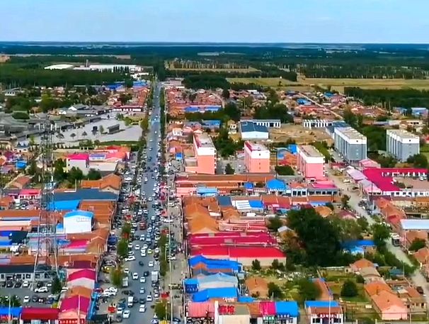 吉尔嘎朗镇全景