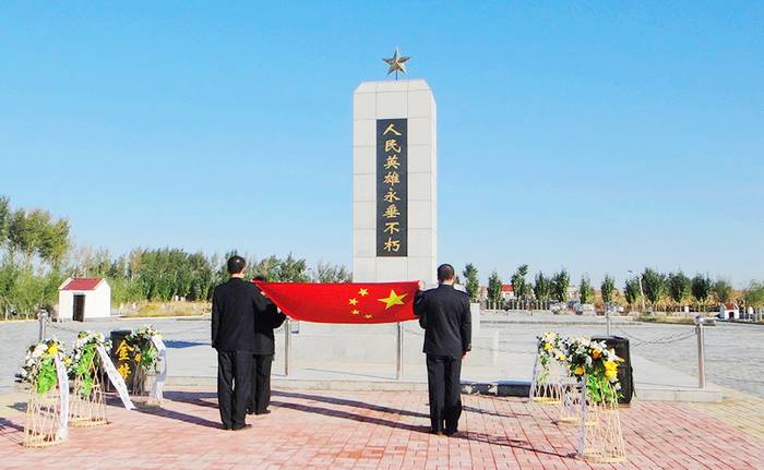 张东来烈士纪念碑