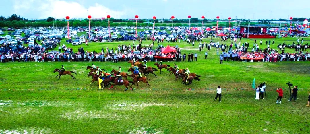 莫力庙苏木那达慕 莫力庙苏木那达慕