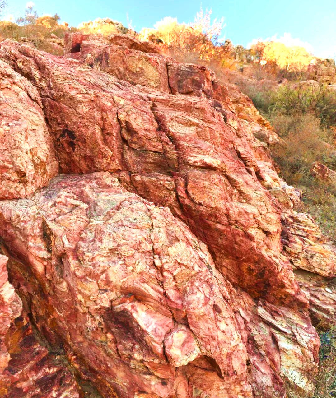 阿什罕苏木小红山