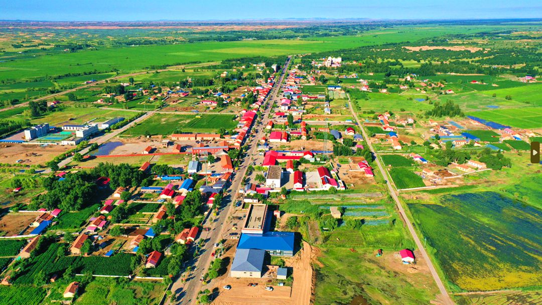 格日僧苏木全景