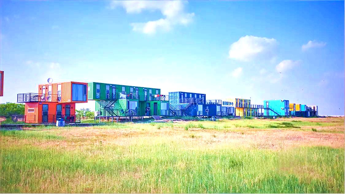 贝尔湖银海岸旅游景区的集装箱房 贝尔湖银海岸旅游景区的集装箱房