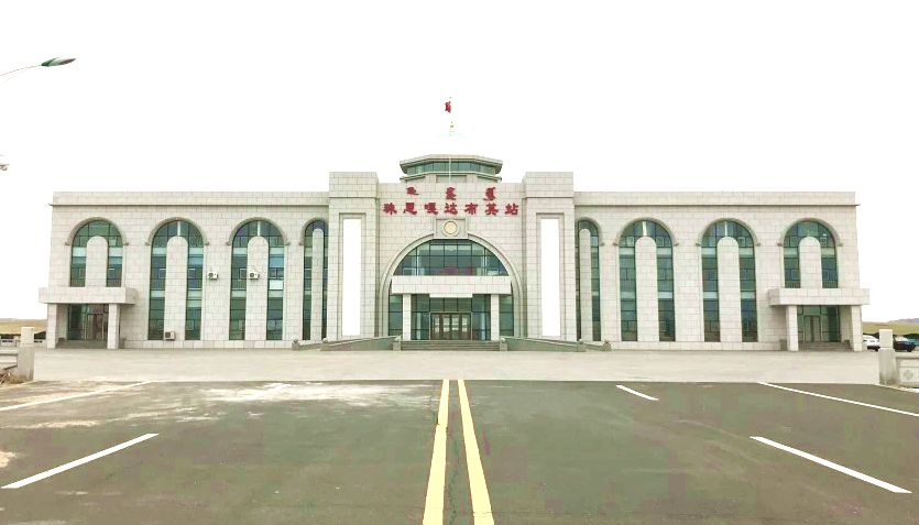 珠恩嘎达布其火车站