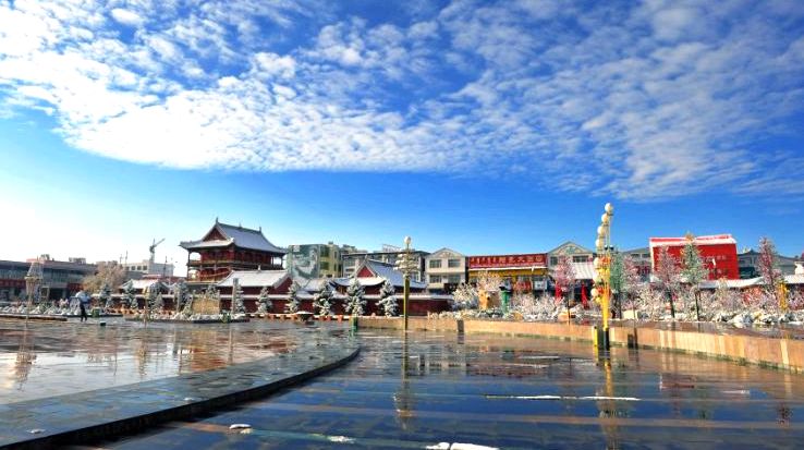 巴拉嘎尔高勒镇九世班禅行宫 巴拉嘎尔高勒镇九世班禅行宫