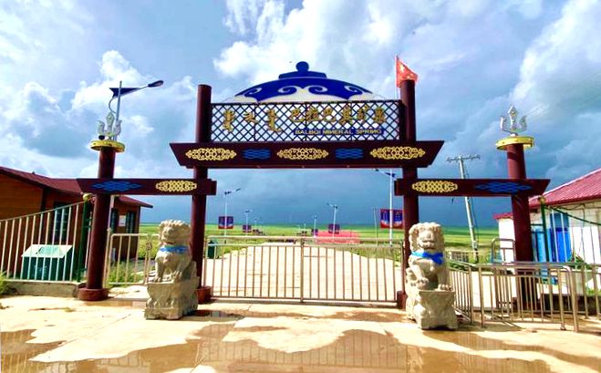 阿尔善宝拉格圣泉 阿尔善宝拉格圣泉