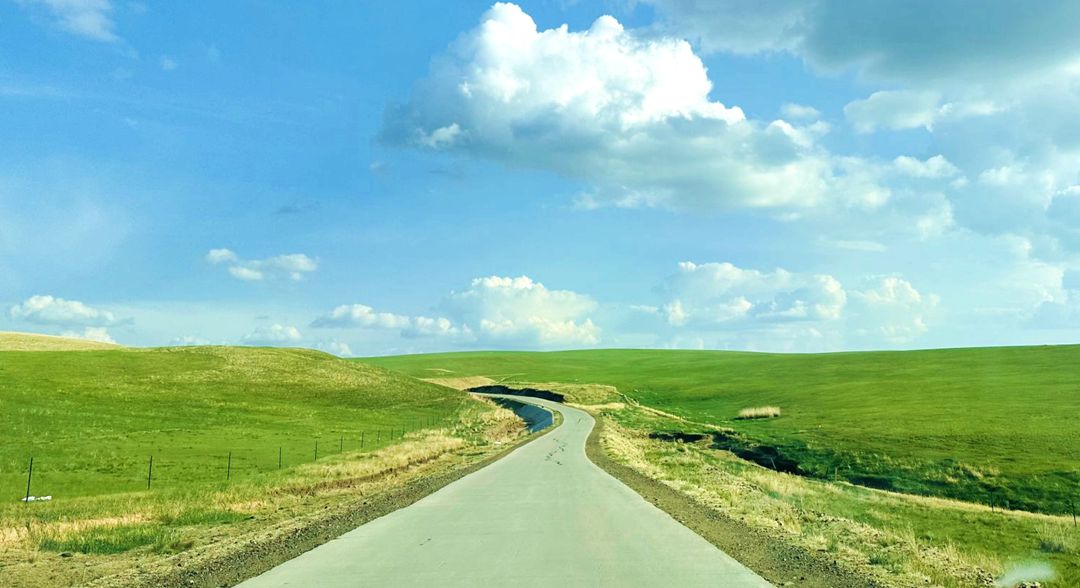 朝克乌拉苏木旅游公路