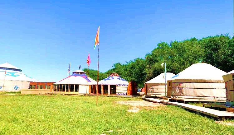 高格斯台河旅游牧场